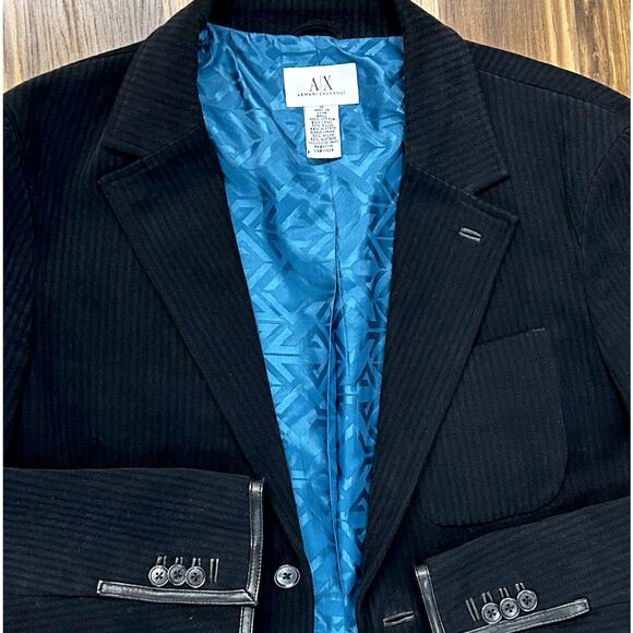 Armani Exchange Men’s Black Pinstripe Blazer Size L Leather Statement Luxury - Picture 4 of 9